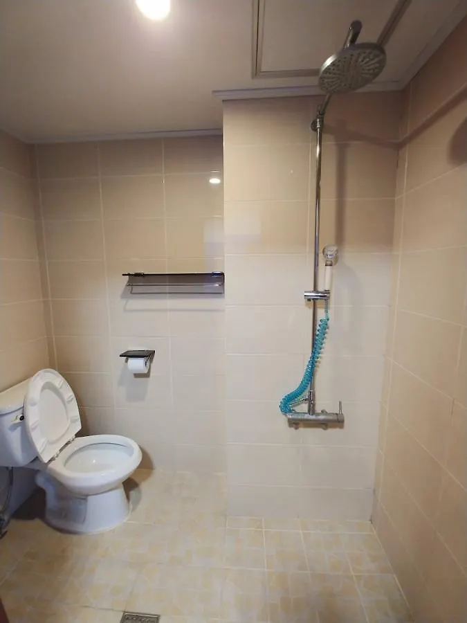 בוסאן Four Season Guest House קוריאה הדרומית
